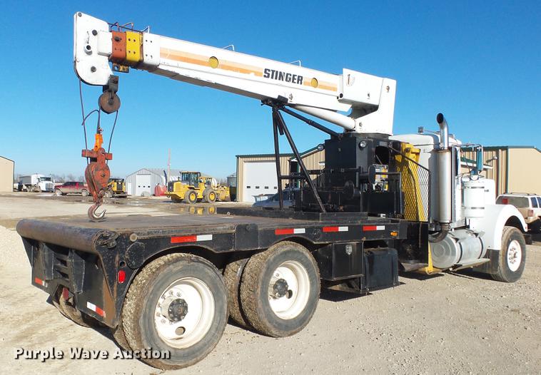 image for item DG2840 1985 Western Star 4900 crane truck