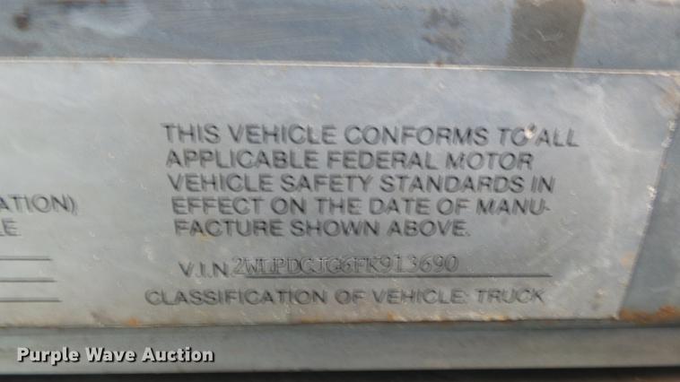 image for item DG2840 1985 Western Star 4900 crane truck