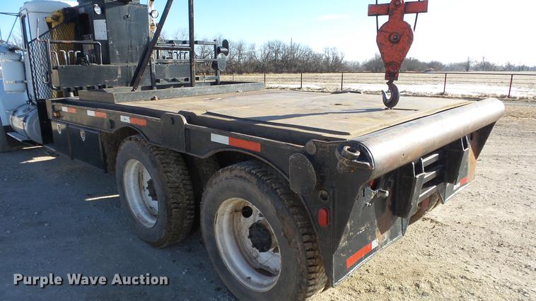 image for item DG2840 1985 Western Star 4900 crane truck