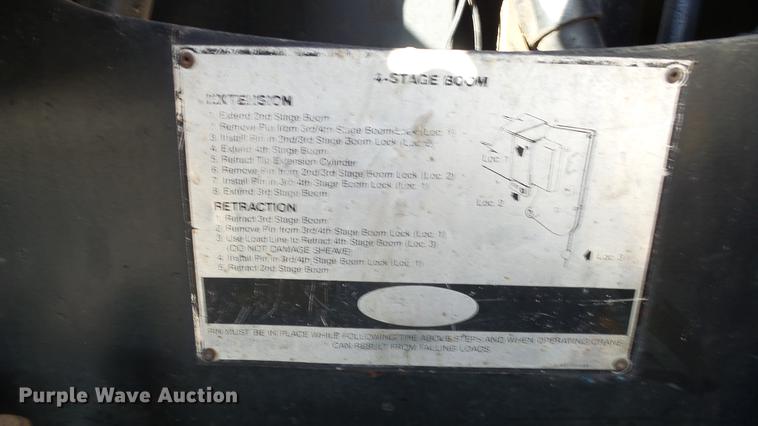 image for item DG2840 1985 Western Star 4900 crane truck