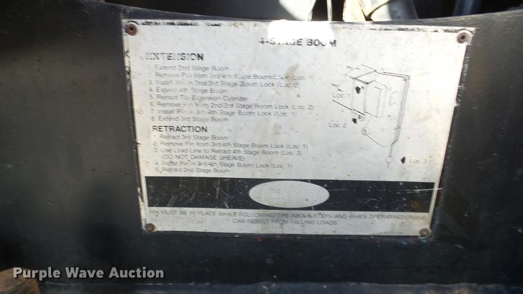 image for item DG2840 1985 Western Star 4900 crane truck