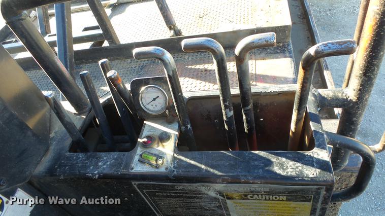 image for item DG2840 1985 Western Star 4900 crane truck