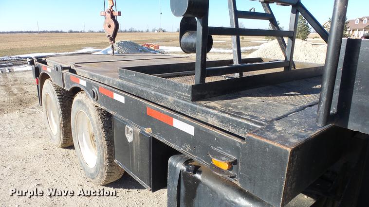 image for item DG2840 1985 Western Star 4900 crane truck