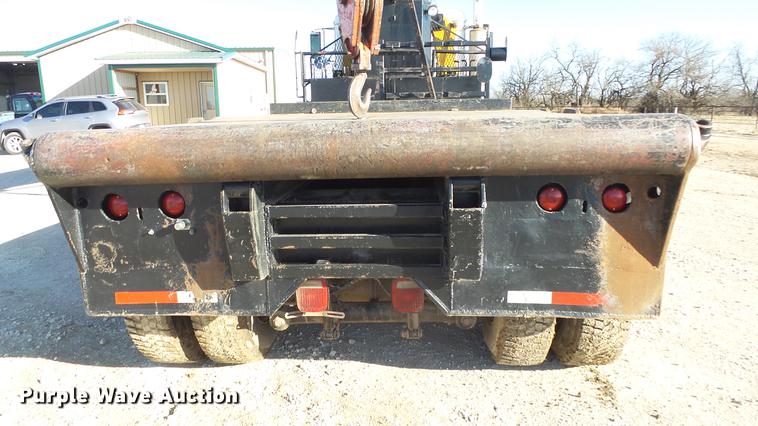 image for item DG2840 1985 Western Star 4900 crane truck
