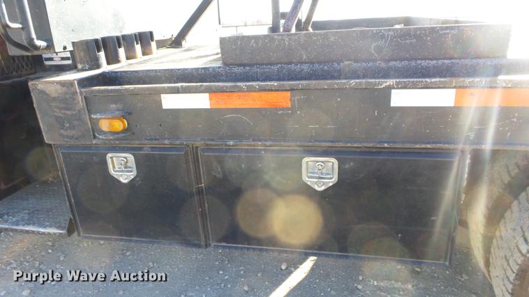 image for item DG2840 1985 Western Star 4900 crane truck