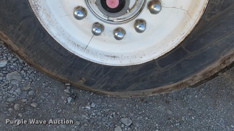 image for item DG2840 1985 Western Star 4900 crane truck