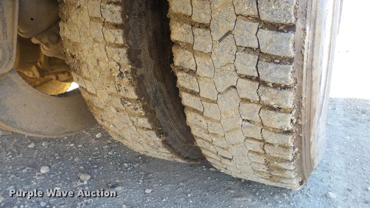 image for item DG2840 1985 Western Star 4900 crane truck