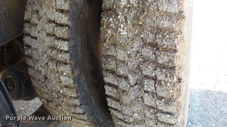 image for item DG2840 1985 Western Star 4900 crane truck