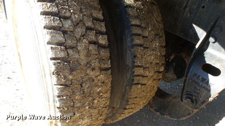 image for item DG2840 1985 Western Star 4900 crane truck