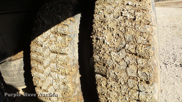 image for item DG2840 1985 Western Star 4900 crane truck