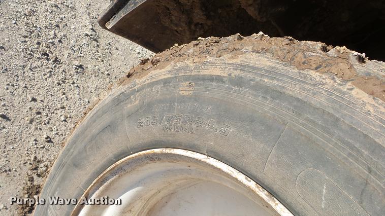 image for item DG2840 1985 Western Star 4900 crane truck