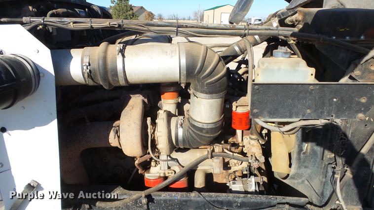 image for item DG2840 1985 Western Star 4900 crane truck