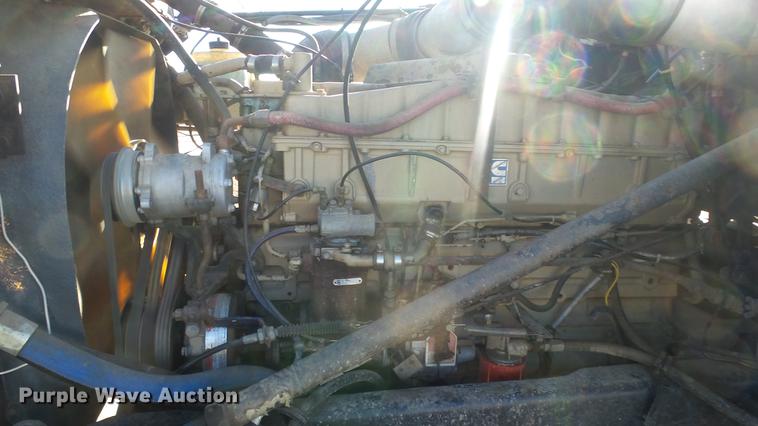 image for item DG2840 1985 Western Star 4900 crane truck