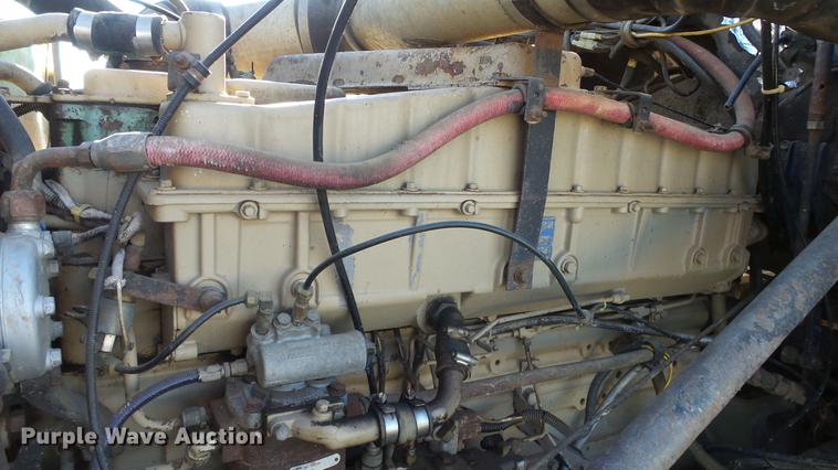image for item DG2840 1985 Western Star 4900 crane truck