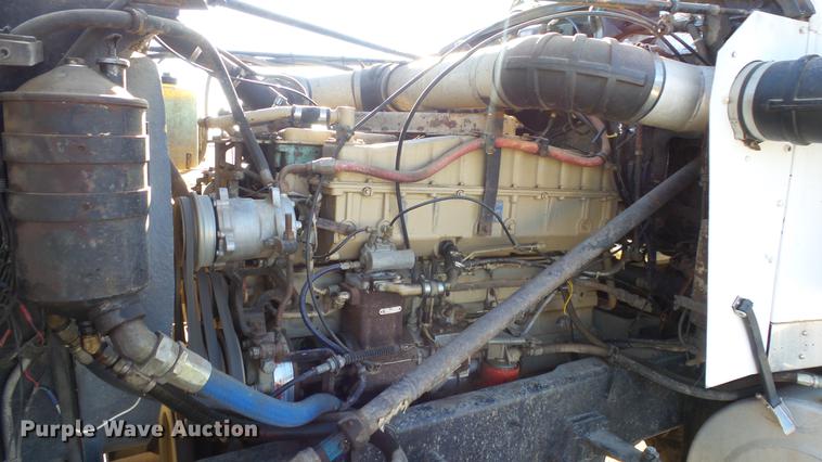 image for item DG2840 1985 Western Star 4900 crane truck