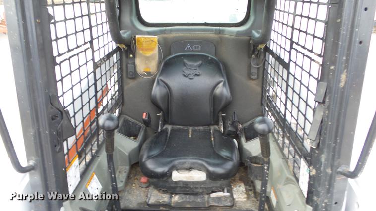 image for item DG2843 2015 Bobcat S510 skid steer
