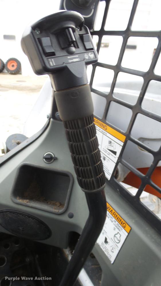 image for item DG2843 2015 Bobcat S510 skid steer