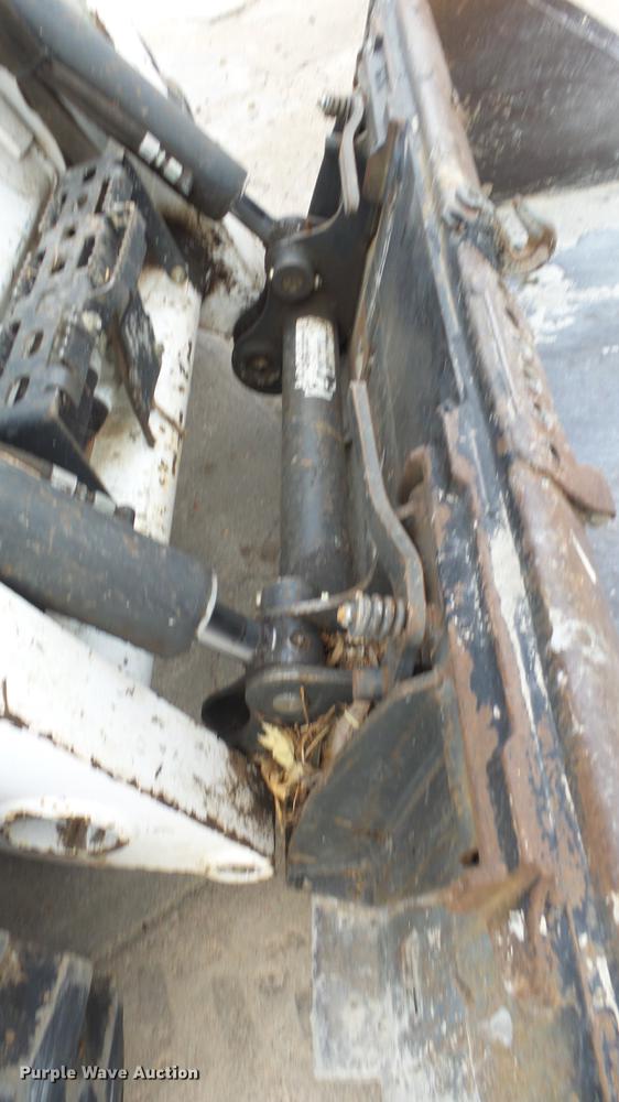 image for item DG2843 2015 Bobcat S510 skid steer