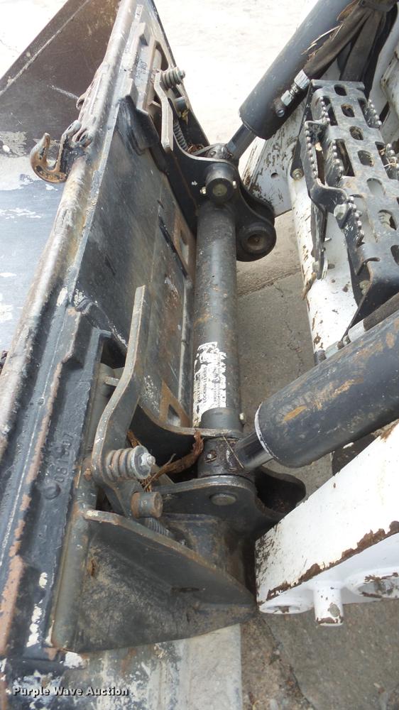 image for item DG2843 2015 Bobcat S510 skid steer