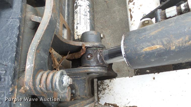 image for item DG2843 2015 Bobcat S510 skid steer