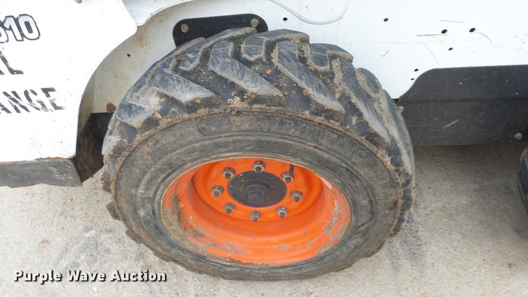 image for item DG2843 2015 Bobcat S510 skid steer