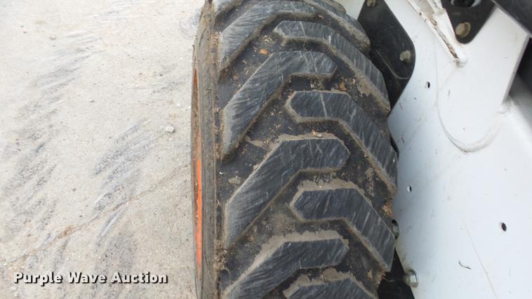 image for item DG2843 2015 Bobcat S510 skid steer
