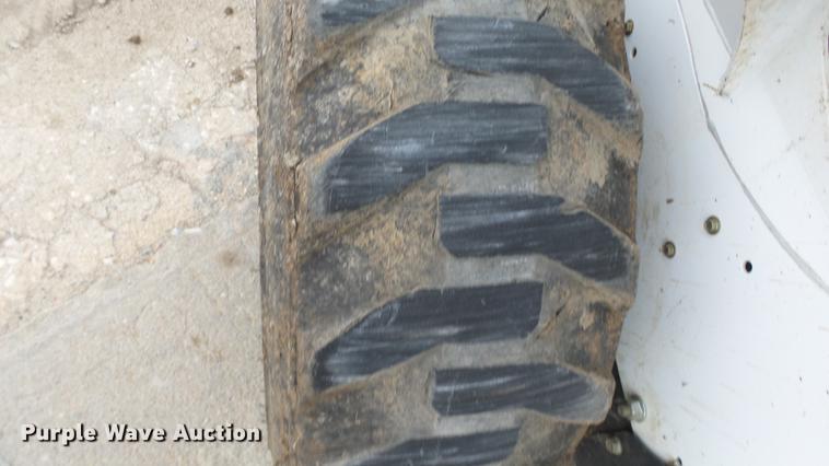 image for item DG2843 2015 Bobcat S510 skid steer