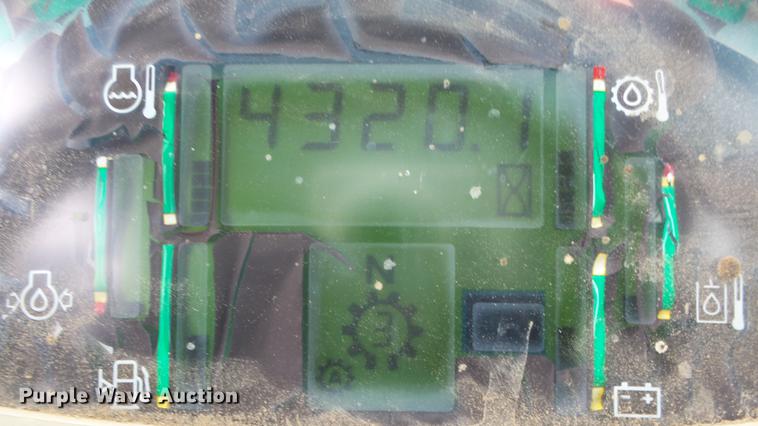 image for item DG2862 2000 Case 821C XR wheel loader