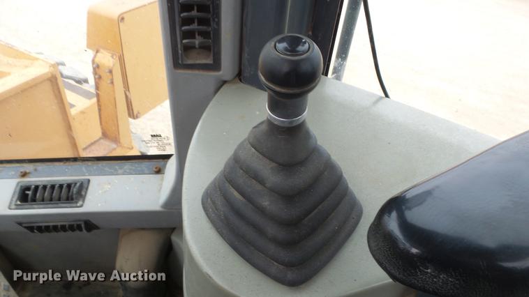 image for item DG2862 2000 Case 821C XR wheel loader