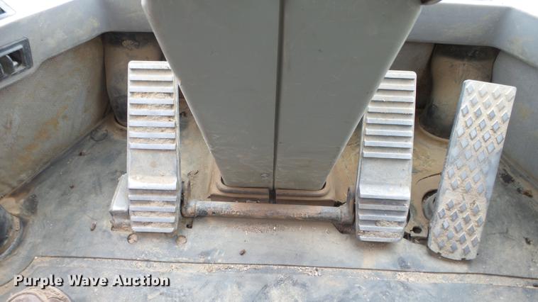 image for item DG2862 2000 Case 821C XR wheel loader