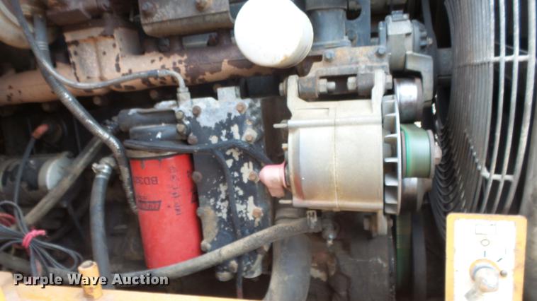 image for item DG2862 2000 Case 821C XR wheel loader