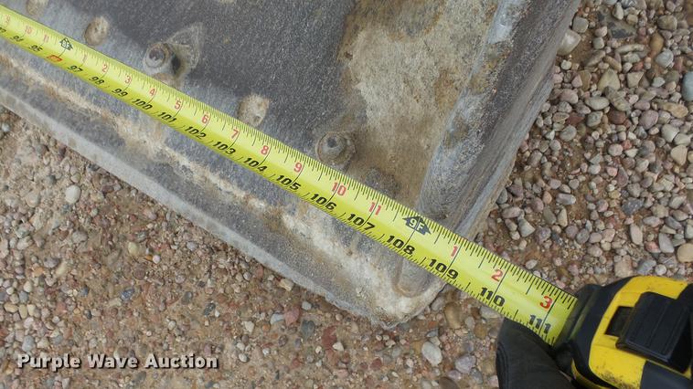 image for item DG2862 2000 Case 821C XR wheel loader