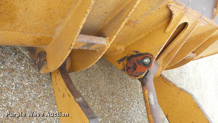 image for item DG2862 2000 Case 821C XR wheel loader