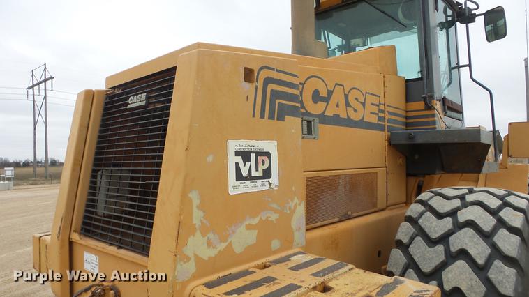 image for item DG2862 2000 Case 821C XR wheel loader