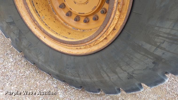 image for item DG2862 2000 Case 821C XR wheel loader