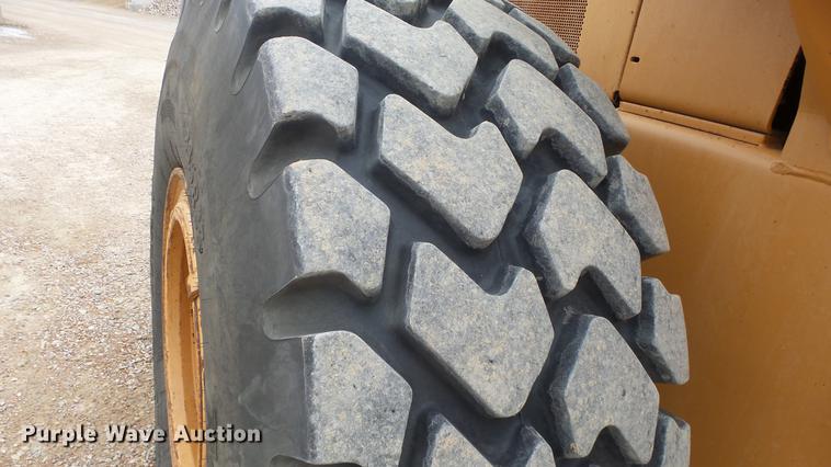 image for item DG2862 2000 Case 821C XR wheel loader