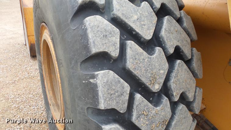 image for item DG2862 2000 Case 821C XR wheel loader