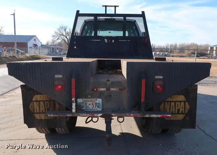 image for item DG3251 2005 Ford F750 Crew Cab flatbed truck