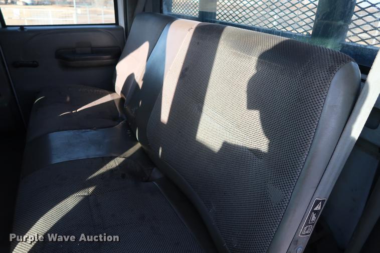 image for item DG3251 2005 Ford F750 Crew Cab flatbed truck