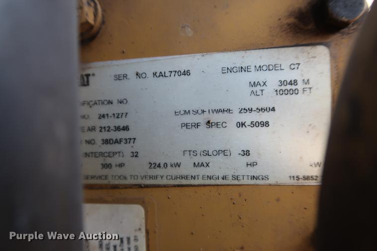 image for item DG3251 2005 Ford F750 Crew Cab flatbed truck