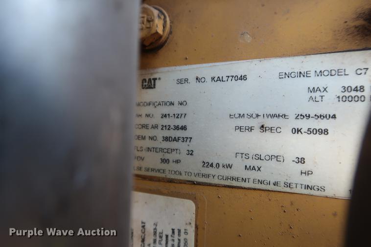 image for item DG3251 2005 Ford F750 Crew Cab flatbed truck