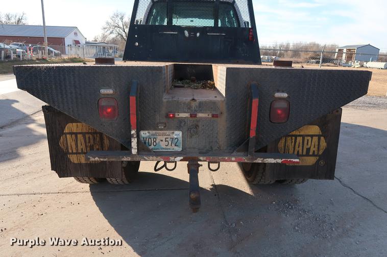 image for item DG3251 2005 Ford F750 Crew Cab flatbed truck
