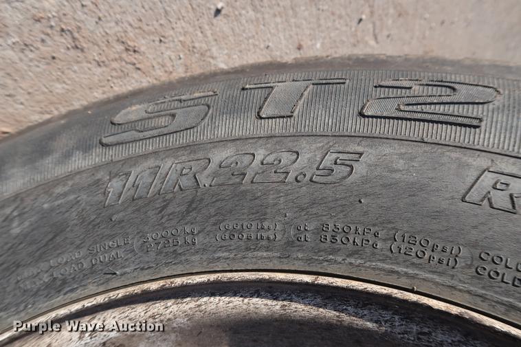 image for item DG3251 2005 Ford F750 Crew Cab flatbed truck