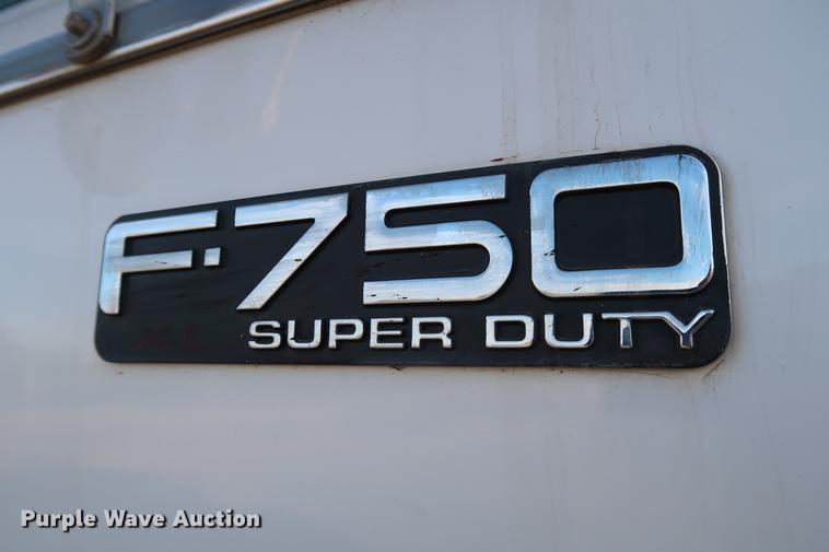 image for item DG3251 2005 Ford F750 Crew Cab flatbed truck