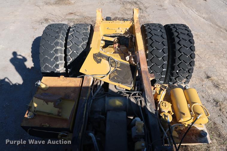 image for item DG3252 1996 Caterpillar 773D haul truck