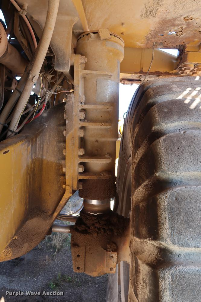 image for item DG3252 1996 Caterpillar 773D haul truck