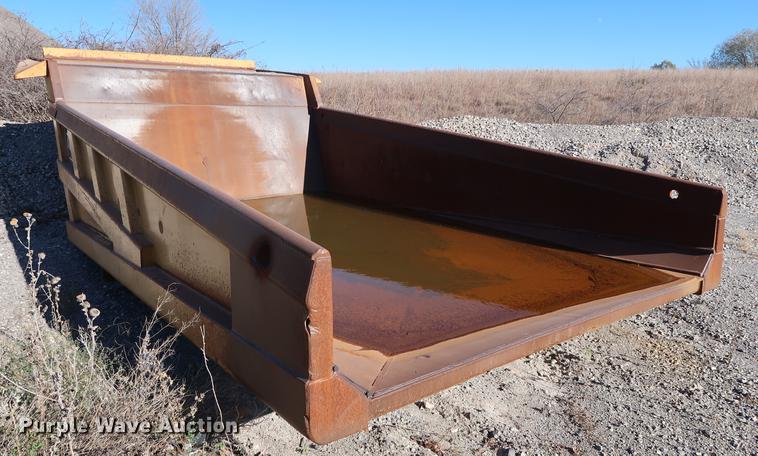 image for item DG3252 1996 Caterpillar 773D haul truck