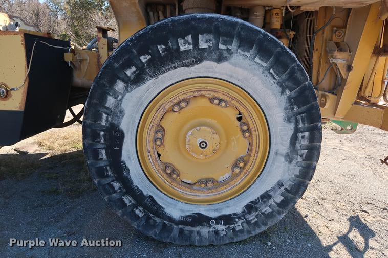 image for item DG3252 1996 Caterpillar 773D haul truck