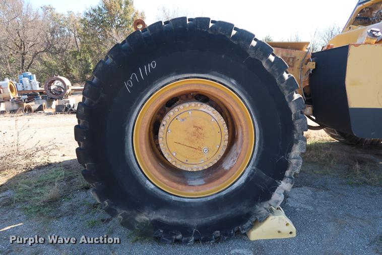 image for item DG3252 1996 Caterpillar 773D haul truck