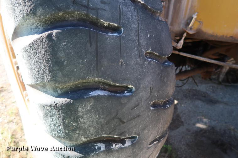 image for item DG3252 1996 Caterpillar 773D haul truck